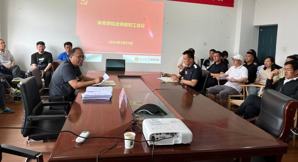 1647488d6e0545a9ba2951e35f6d0836.jpg 1647488d6e0545a9ba2951e35f6d0836.jpg